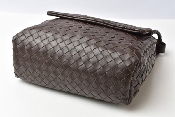 m211210 37 bv 9 Bottega Veneta Handbag Brown