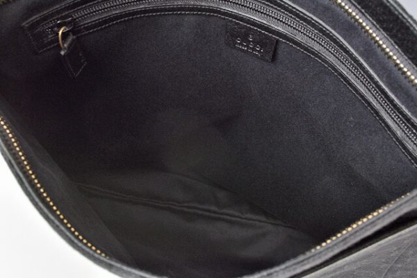 m211210 53 g 11 Gucci Messenger Bag GG Black