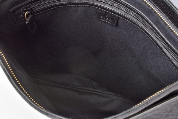 m211210 53 g 11 Gucci Messenger Bag GG Black