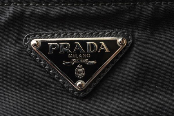 m2201 28 p 5 Prada Tote Bag A4 Bag Nylon Nero