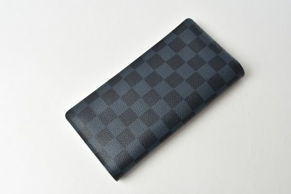 m2203 28 lv 2 Louis Vuitton Brother Wallet Long Damier Cobalt