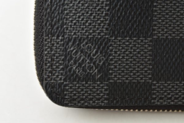 m2203 38 lv 4 Louis Vuitton Zippy Coin Mini Wallet Damier Graphite