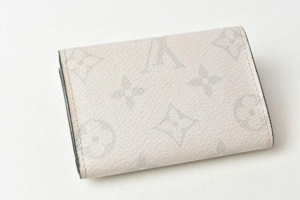 m2203 40 lv 2 Louis Vuitton Mini Wallet Discovery Wallet Taigarama Antarctica