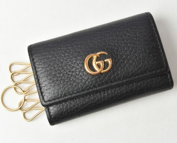 m2203 43 g 1 Gucci Key Case Petit Marmont Black