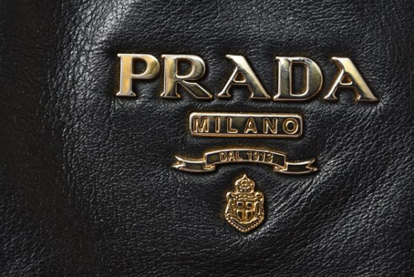 m2204 06 p 12 Prada Shoulder Bag 2Way Lamb Black