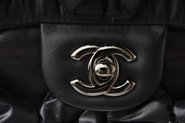 m2204 10 ch 8 CHANEL Wallet Double Hook Cambon Black