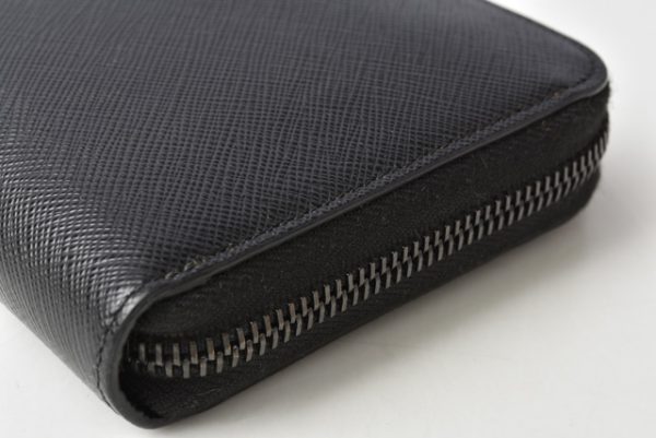 m2204 22 p 3 Prada Long Wallet Saffiano Black