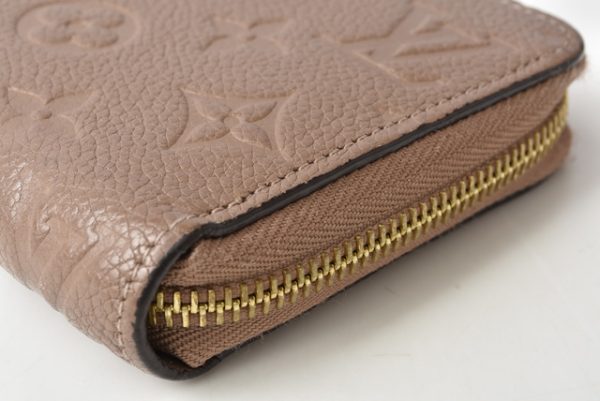 m2204 27 lv 4 Louis Vuitton Long Wallet Zippy Wallet Empreinte Tourtrail