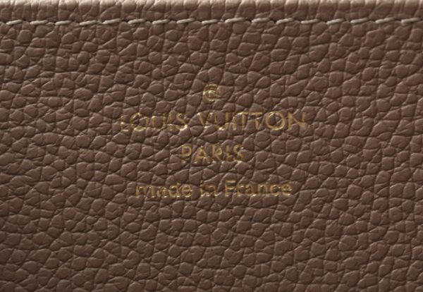 m2204 27 lv 8 Louis Vuitton Long Wallet Zippy Wallet Empreinte Tourtrail