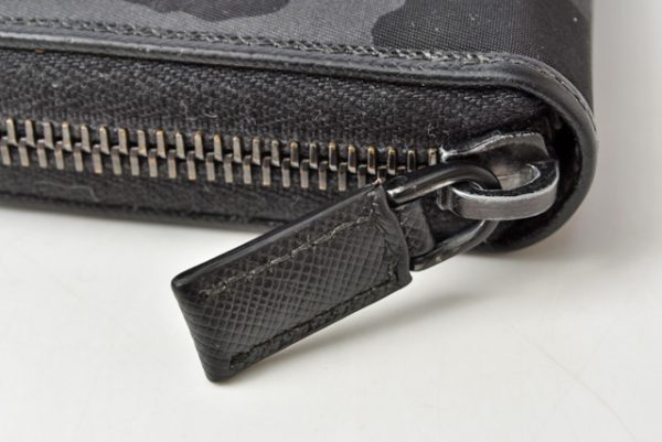 m2204 34 p 3 Prada Long Wallet Tessuto Camouflage Black