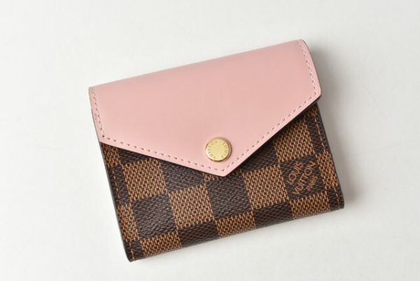 m2204 38 lv 2 Louis Vuitton Mini Wallet Damier Ebene Rose Ballerine