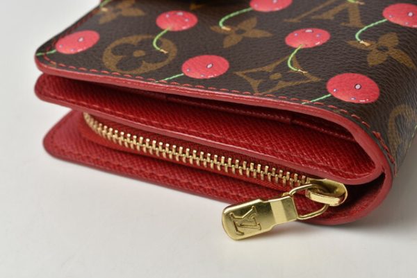 m2205 01 lv 4 Louis Vuitton Wallet Monogram Cherry