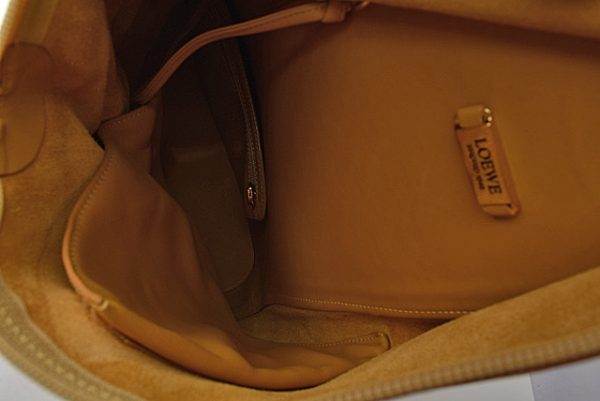 m2205 02 lo 10 Loewe Backpack Anton Mustard