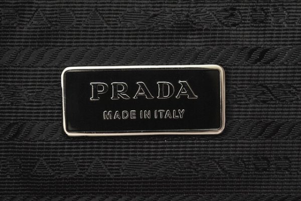 m2205 10 p 9 Prada Body Bag Nylon Tessuto Nero