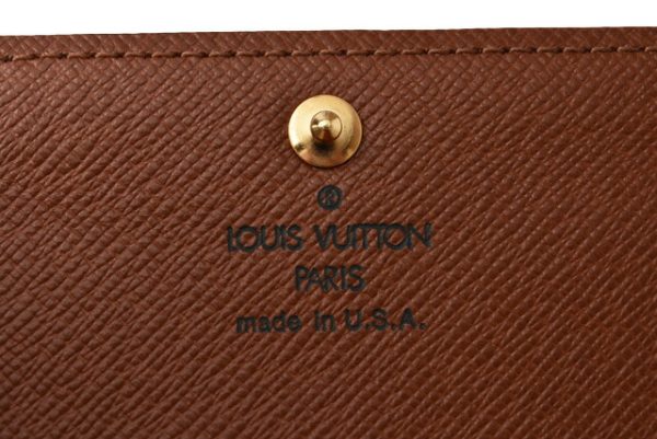 m2205 26 lv 5 Louis Vuitton Key Case Multicle Monogram