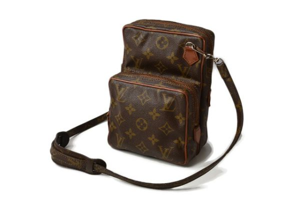 m2207 51 lv 5 Louis Vuitton Shoulder Bag Pochette Sac de Poche Monogram