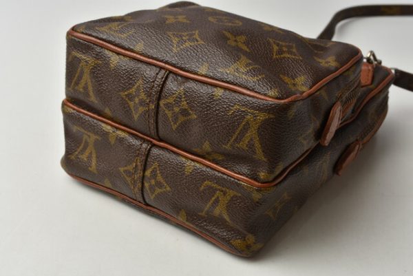 m2207 51 lv 8 Louis Vuitton Shoulder Bag Pochette Sac de Poche Monogram