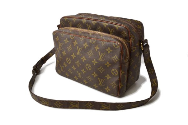 m2207 53 lv 8 Louis Vuitton Shoulder Bag Pochette Nile Monogram