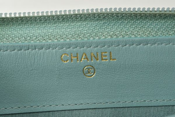 m2208 6 ch 6 CHANEL Long Wallet Boy Chanel Caviar Skin Mint Green