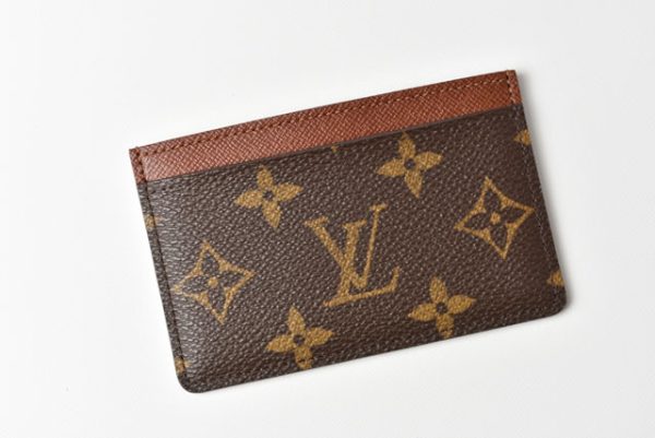 m2209 41 lv 2 Louis Vuitton Card Case Porto Carte Sampler Monogram