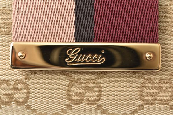 m2209 45 g 3 Gucci Key Case GG Beige Burgundy