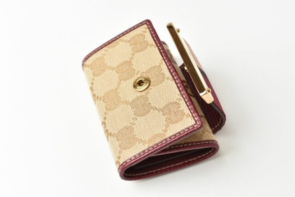 m2209 45 g 8 Gucci Key Case GG Beige Burgundy