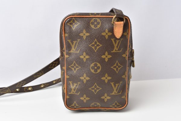 m2210 13 lv 2 Louis Vuitton Shoulder Bag Pochette Mini Amazon Monogram