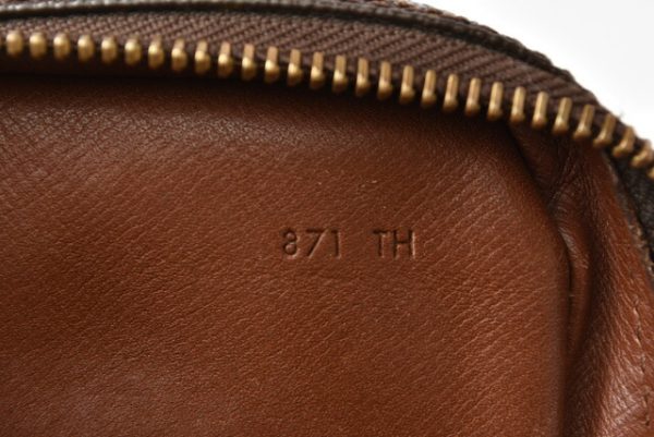 m2210 13 lv 7 Louis Vuitton Mini Amazon Pochette Monogram Brown