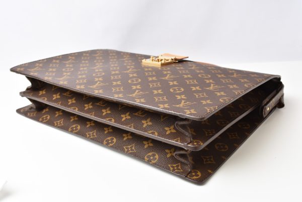 m2210 15 lv 4 Louis Vuitton Document Bag Briefcase Monogram Fermoir