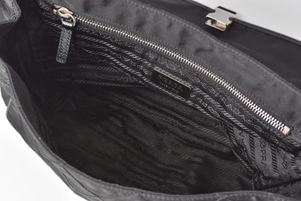 m2210 29 p 3 Prada Shoulder Bag UniseNylon Quilting Nero