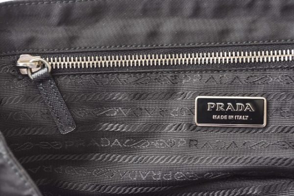 m2210 29 p 5 Prada Shoulder Bag UniseNylon Quilting Nero