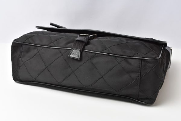 m2210 29 p 9 Prada Shoulder Bag UniseNylon Quilting Nero