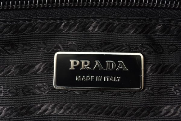 m2210 32 p 7 Prada Messenger Bag Nylon Quilted Nero Black