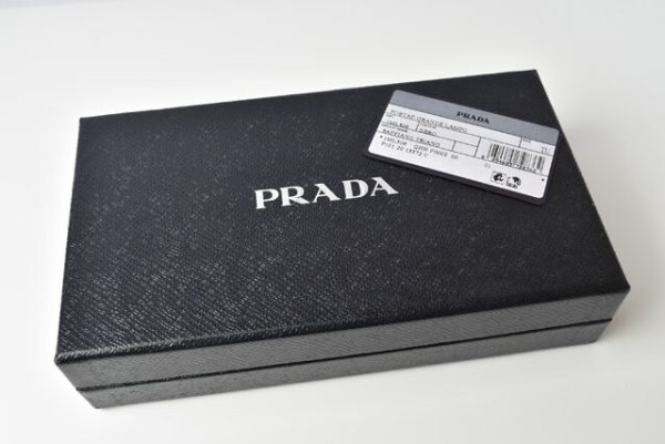 m2210 7 p 9 Prada Long Wallet Saffiano Triang Black