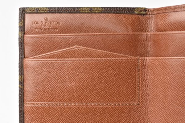 m2211 11 lv 4 Louis Vuitton Wallet Monogram