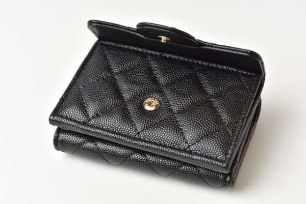 m2211 27 ch 7 CHANEL Coin Case Wallet Caviar Skin Black