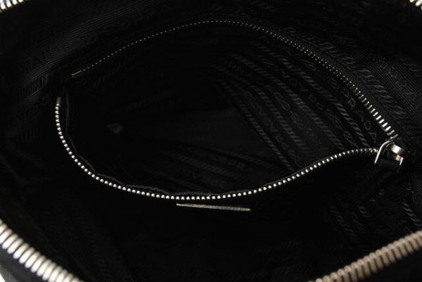 m2211 42 p 4 Prada Shoulder Bag Vela Nylon Nero