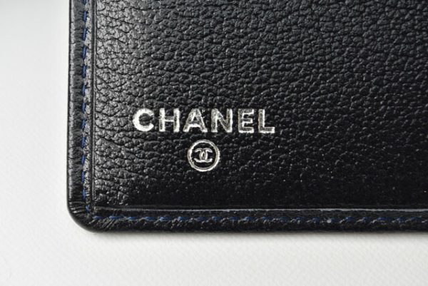 m2211 47 c 5 CHANEL Long Wallet Camellia Blue