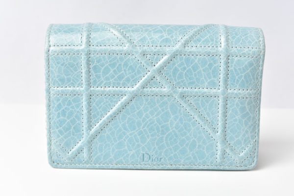 m2301 26 d 4 Dior Cannage Pouch Chain Patent Blue