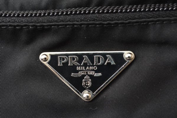 m2301 32 p 5 Prada Body Bag Nylon Tessuto Nero