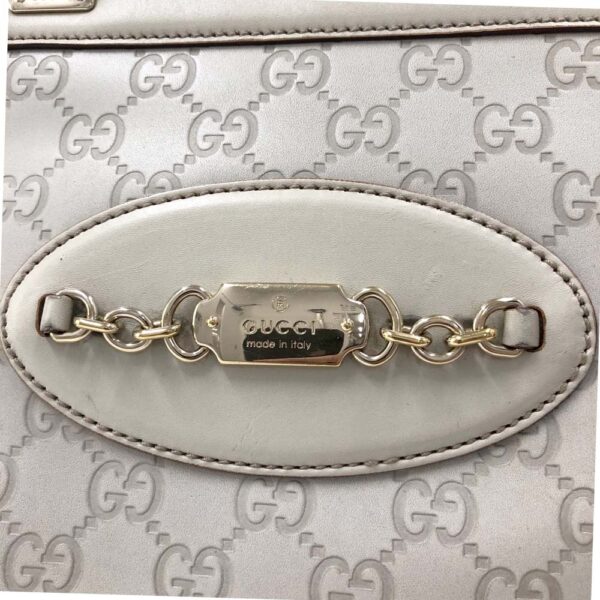 m24 782 12 Gucci Guccisima Shoulder Bag Beige