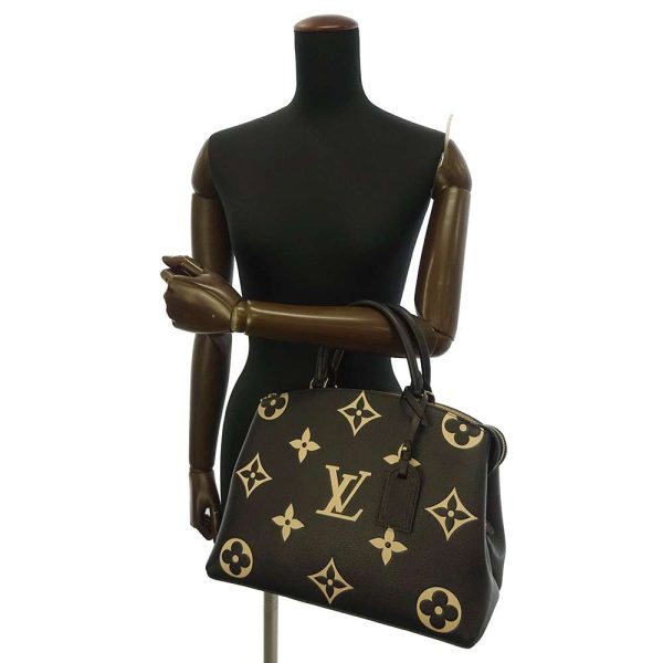 m45842 05 Louis Vuitton Grand Palais MM Handbag Monogram Empreinte Black