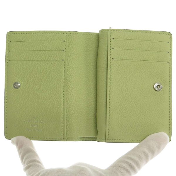 m82515 04 Louis Vuitton Portefeuille Claire Wallet Empreinte Green