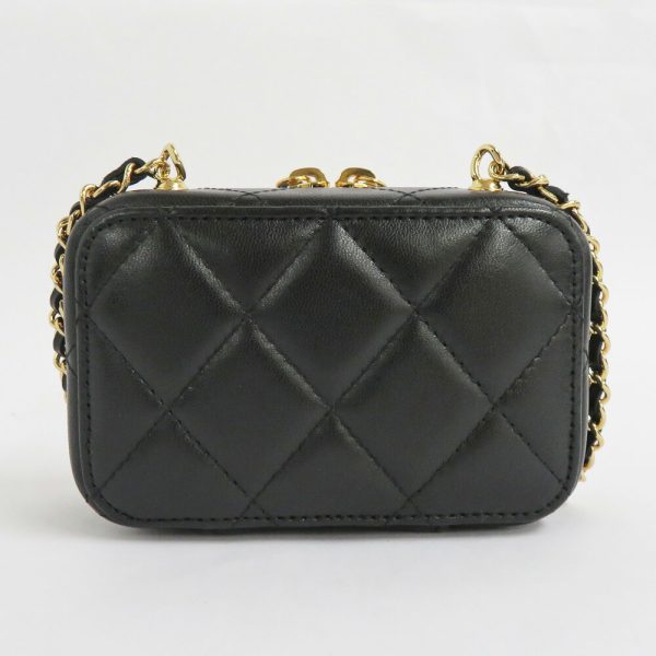 n2402 06 300504sh 01 Chanel Matelasse Vanity Case Chain Shoulder Pochette Black Lambskin GD No 31 Card Case Black