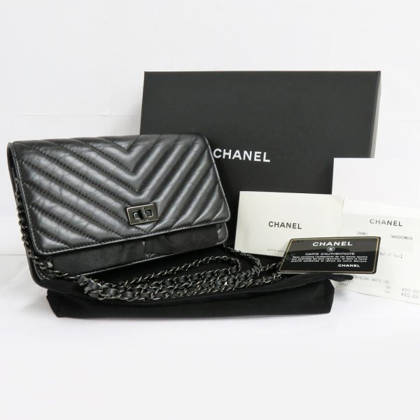 n2406 06 301679sh 09 Chanel 255 V Stitch Chain Wallet Black A80834 Mini Bag Black Wallet