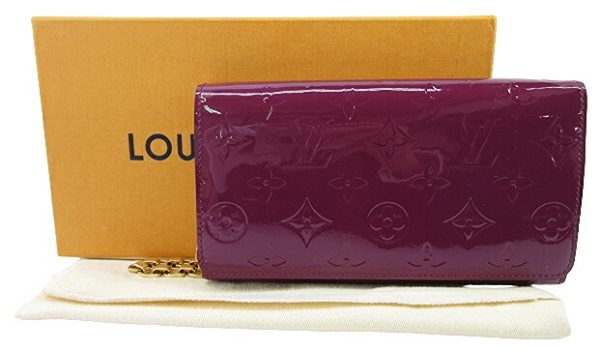 n49777 1 Louis Vuitton Vernis Portefeuille Sara Chain Wallet Amethyst