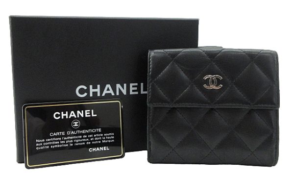 n50604 1 CHANEL Matelasse Lambskin Wallet Black