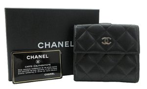 n50604 1 Chanel W Zipper Chain Matelasse Lambskin Shoulder Bag Black