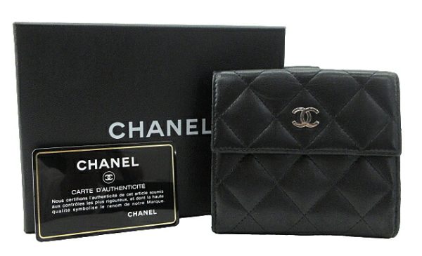 n50604 1 CHANEL Wallet Matelasse Lambskin W Hook Black