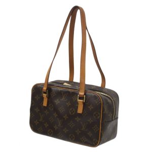 no231111tvc01 Louis Vuitton Bum Bag Dauphine Waist Pouch Body Bag Giant Monogram